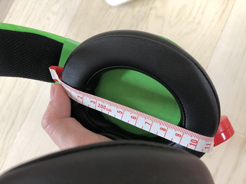 RAZER KRAKEN PRO V2イヤーパッド直径