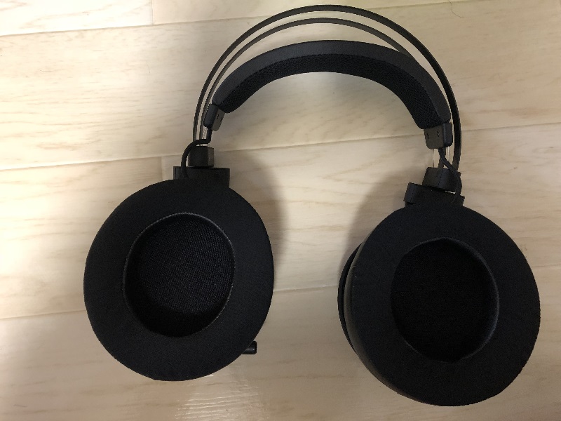 RAZER NARI 90度