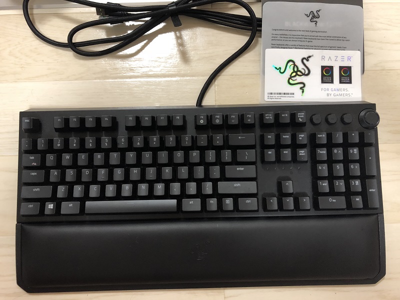 RAZER BLACKWIDOW ELITEの内容物